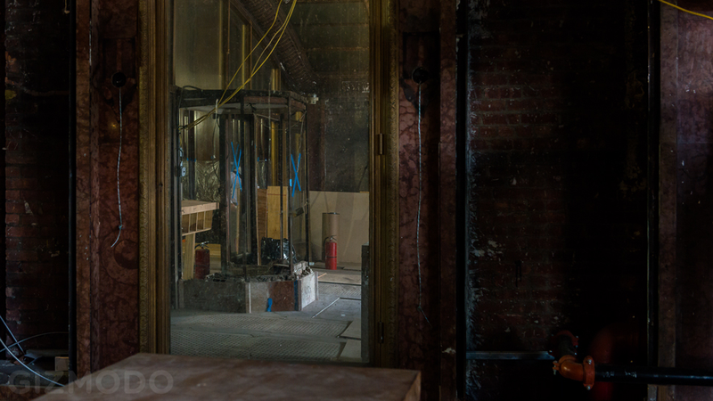 Illustration for article titled Inside the Restoration of Brooklyn's Glamorous Temple of Cinema